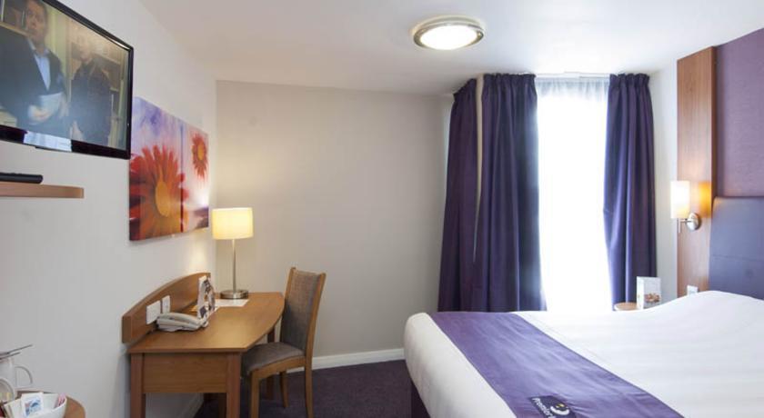 Premier Inn Norwich City Centre - Duke Street Room photo