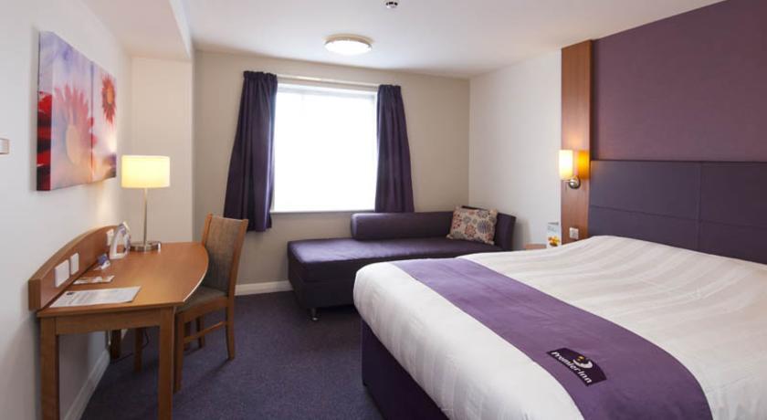 Premier Inn Norwich City Centre - Duke Street Room photo